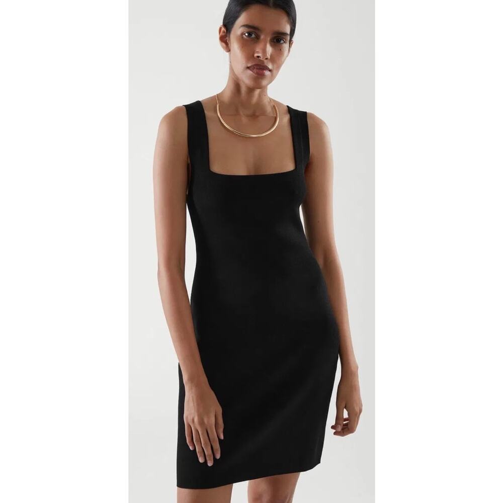 COS Square Neck Tube Knit sleeveless black mini Body forming, size small